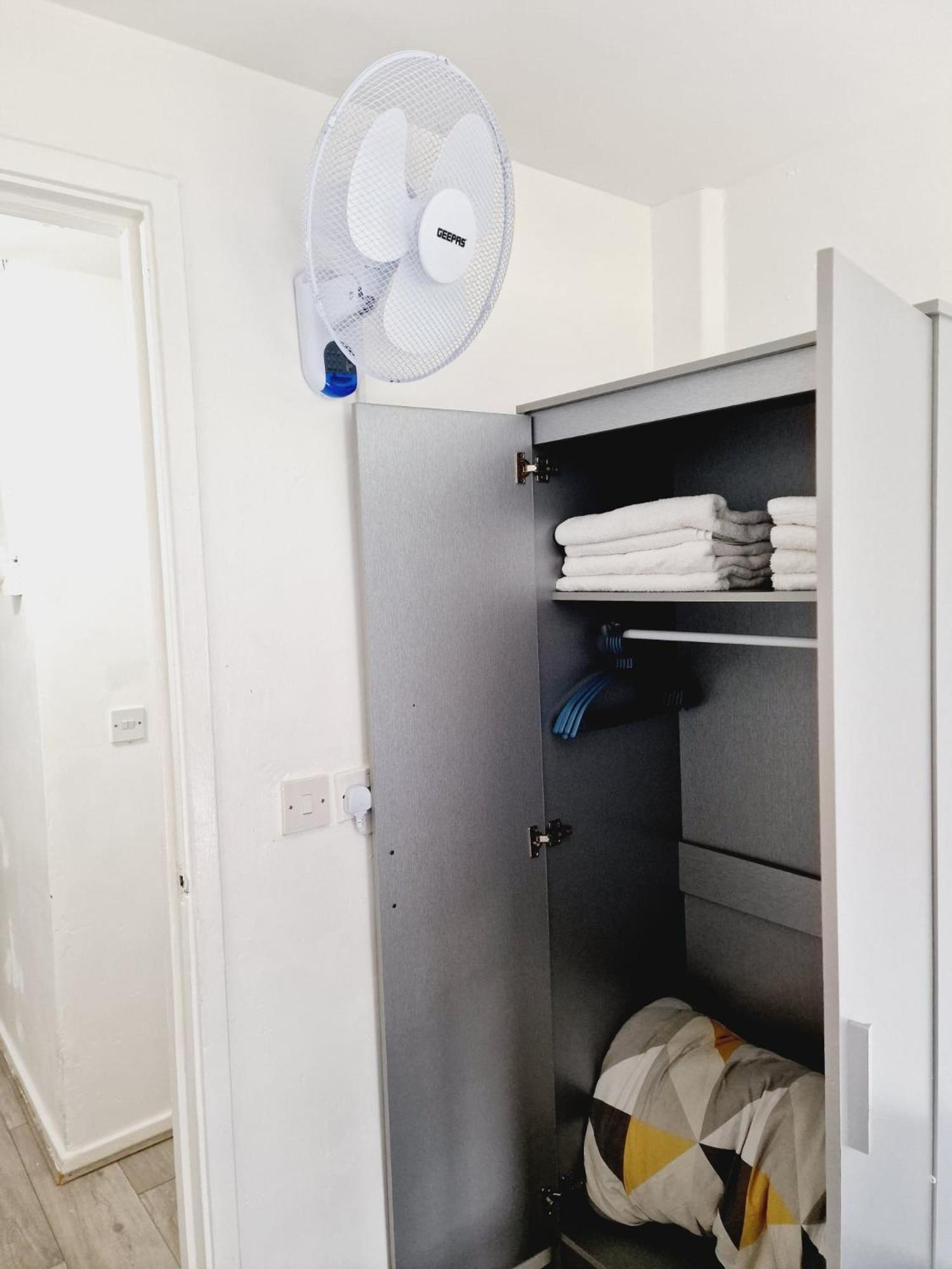 2 Bedroom Cozy Chambers With Free Parking * Leeds (West Yorkshire)