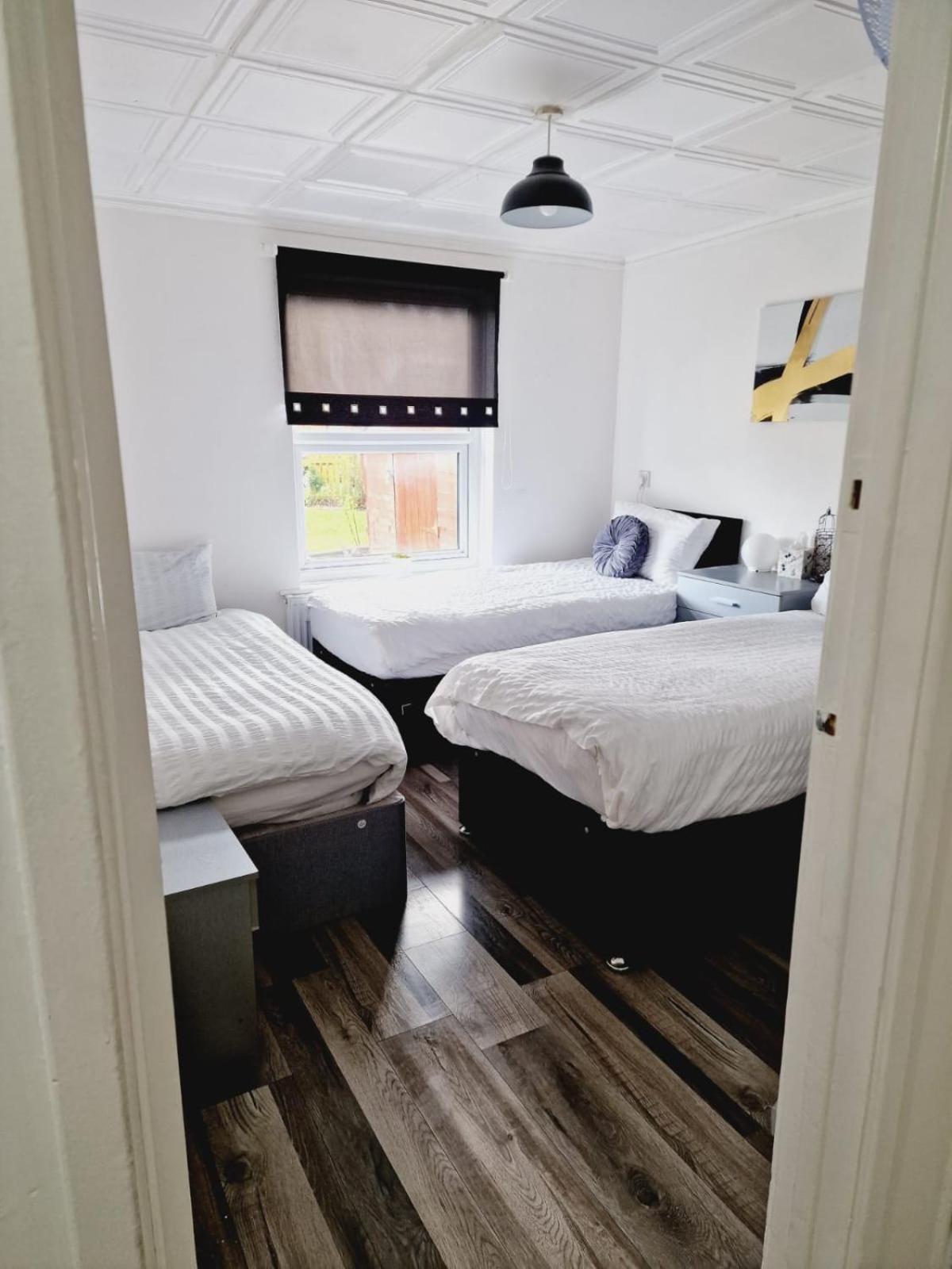 2 Bedroom Cozy Chambers With Free Parking * Leeds (West Yorkshire)