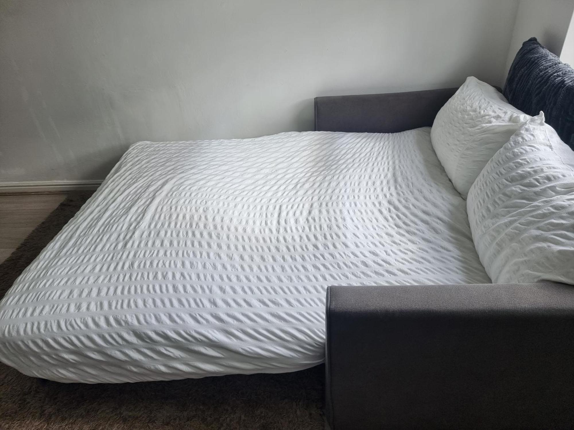 2 Bedroom Cozy Chambers With Free Parking Apartment Leeds (West Yorkshire)