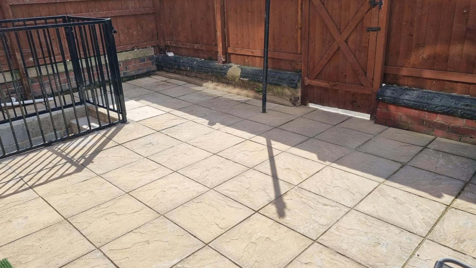 Guest house Homely Double Bed, Tv, Wi-fi And Garden *