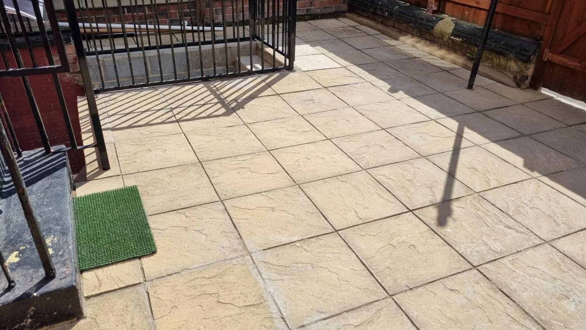Guest house Homely Double Bed, Tv, Wi-fi And Garden *