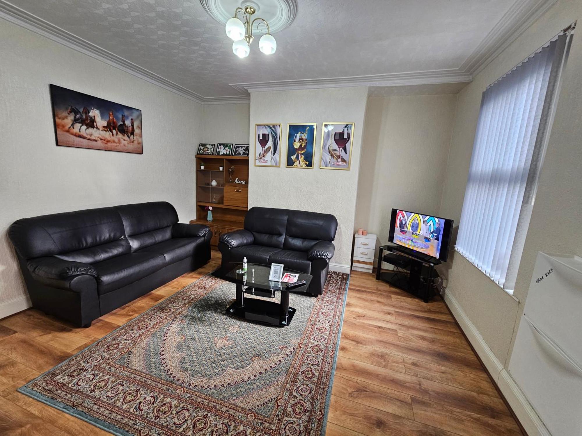 Guest house Homely Double Bed, Tv, Wi-fi And Garden *