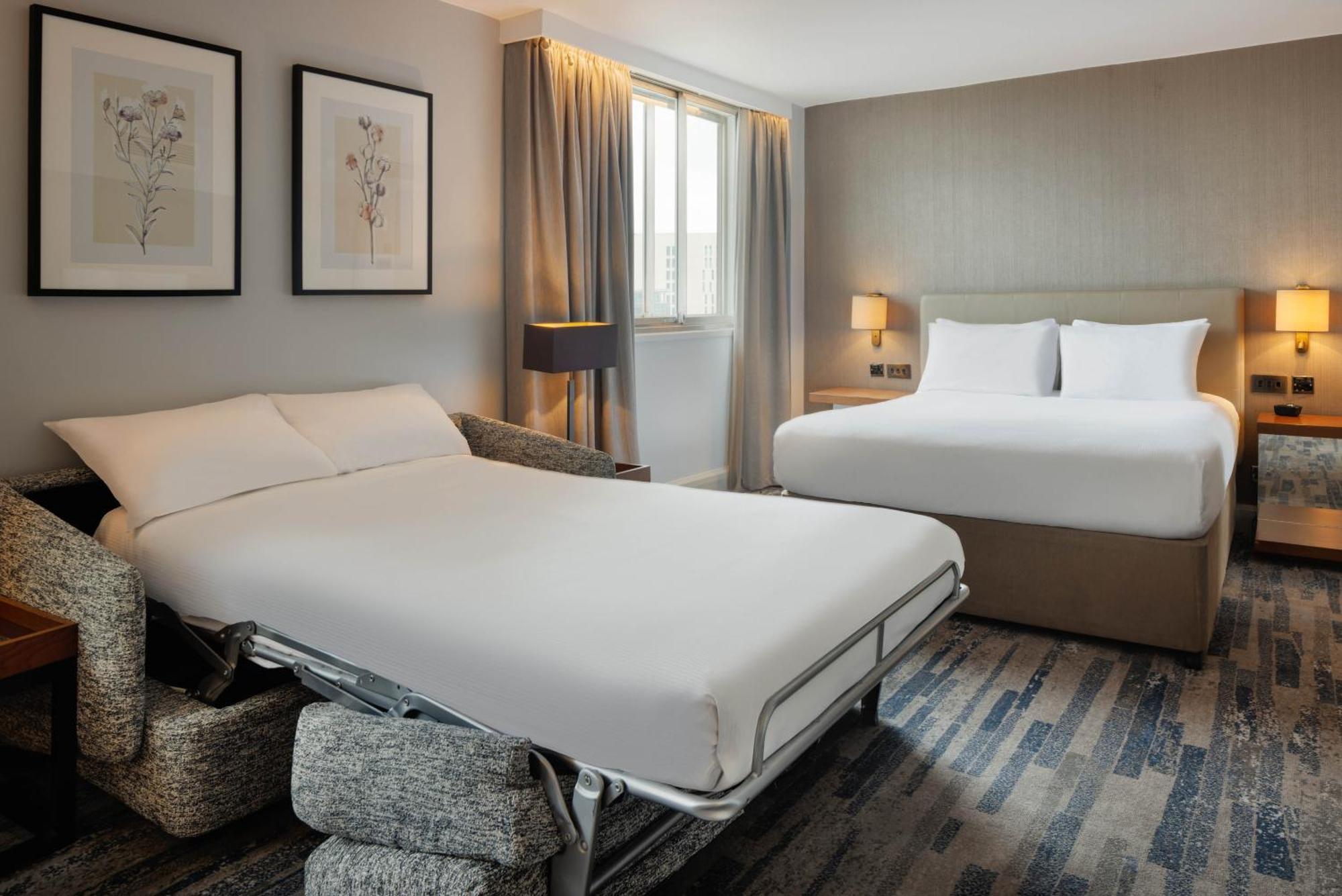 Hilton Leeds 4*