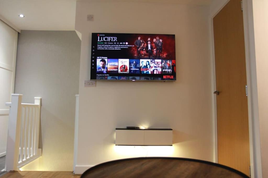 The Aire Townhouse, Leeds Apartment *