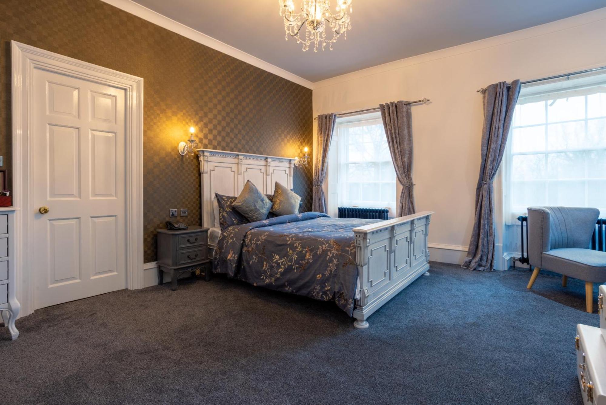 Weetwood Hall Estate Hotel 4*