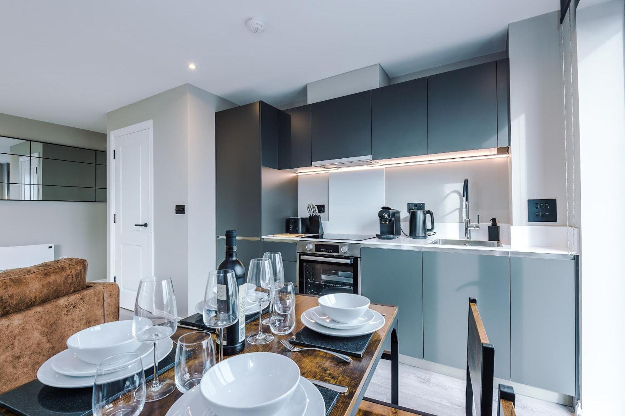 Leeds Centre 2 Bed - Large Roof Terrace