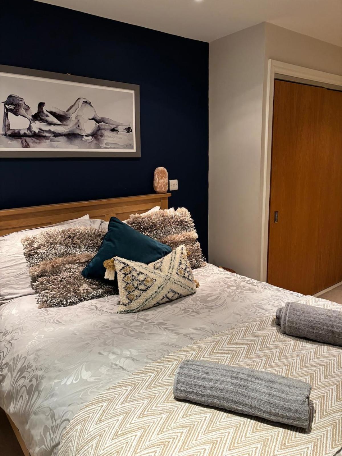 2 Bed, 2 Bath In Roundhay Apartment Leeds (West Yorkshire)