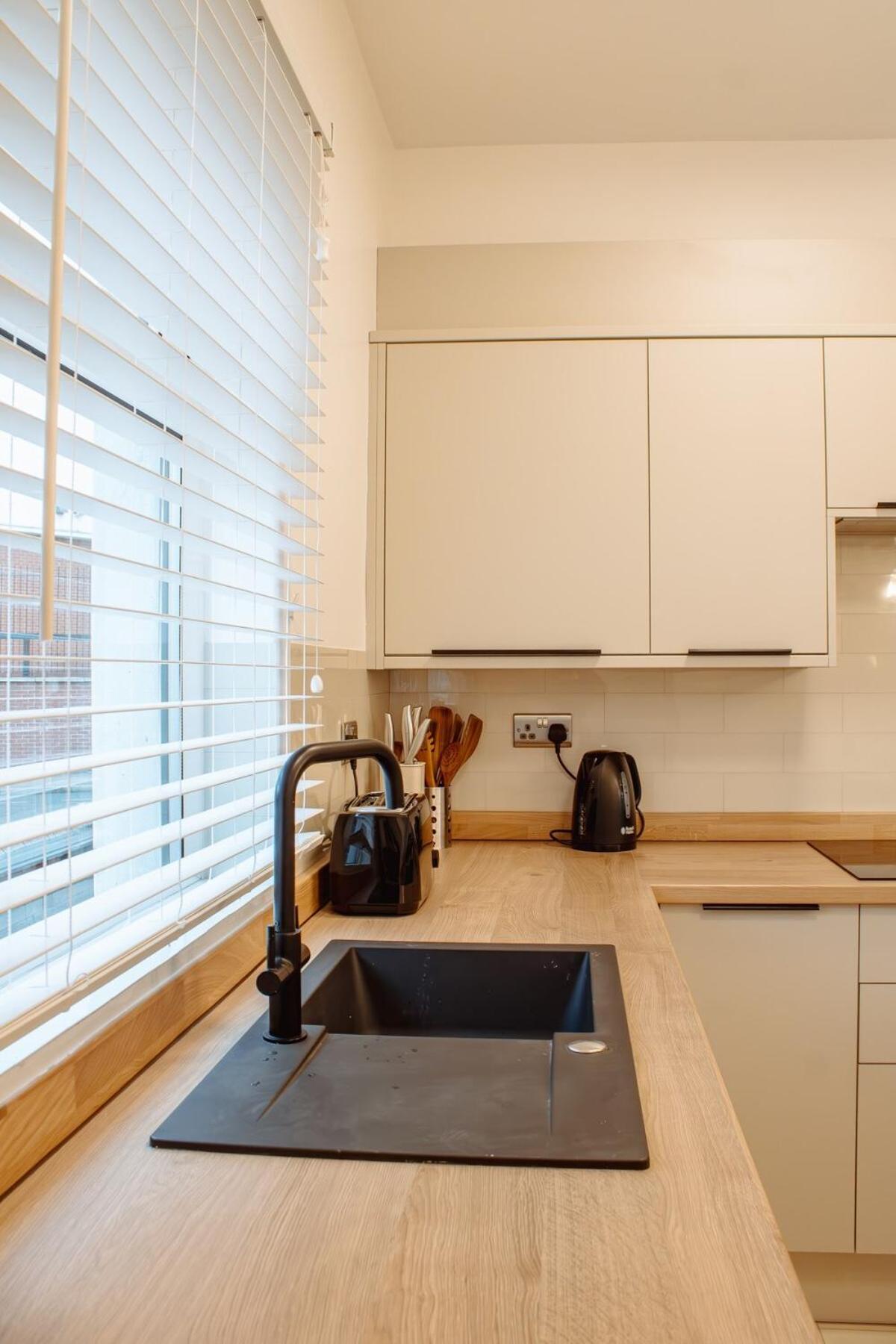 Holiday home Spacious 13-bed In The Heart Of Headingley *