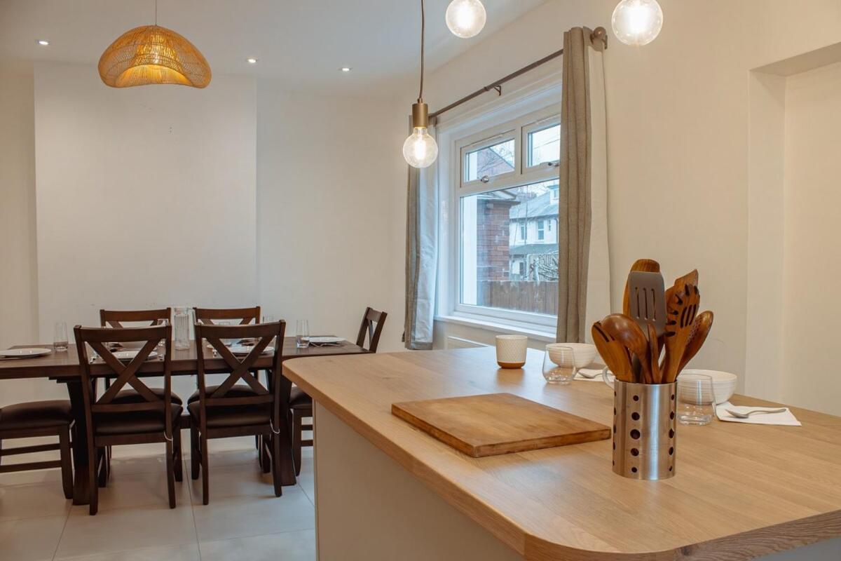 Spacious 13-bed In The Heart Of Headingley *