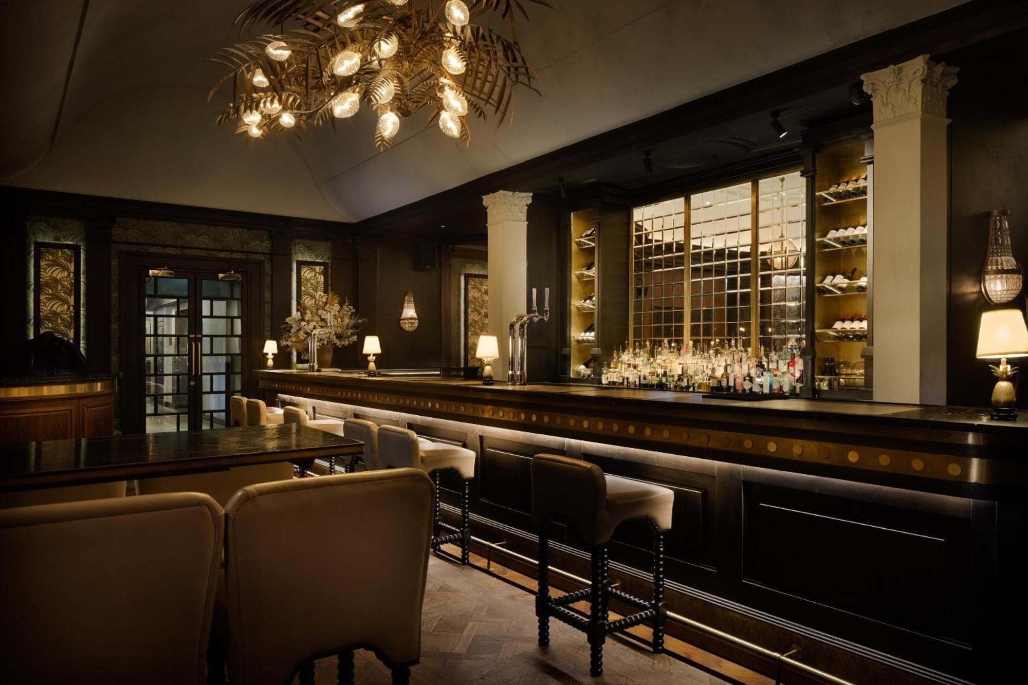 The Queens Hotel