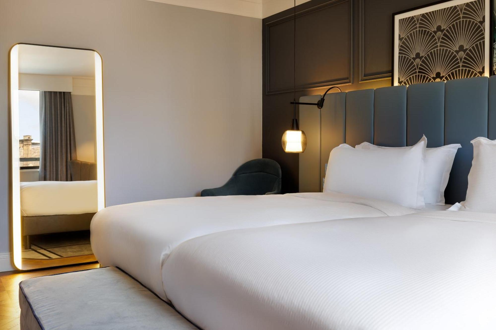 Hotel The Queens