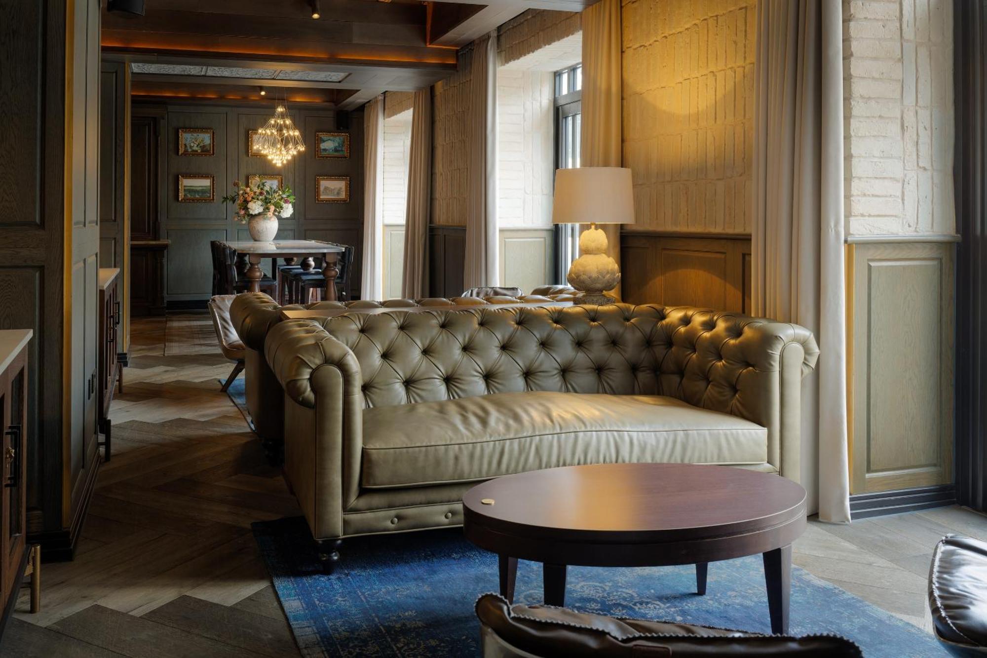 The Queens Hotel