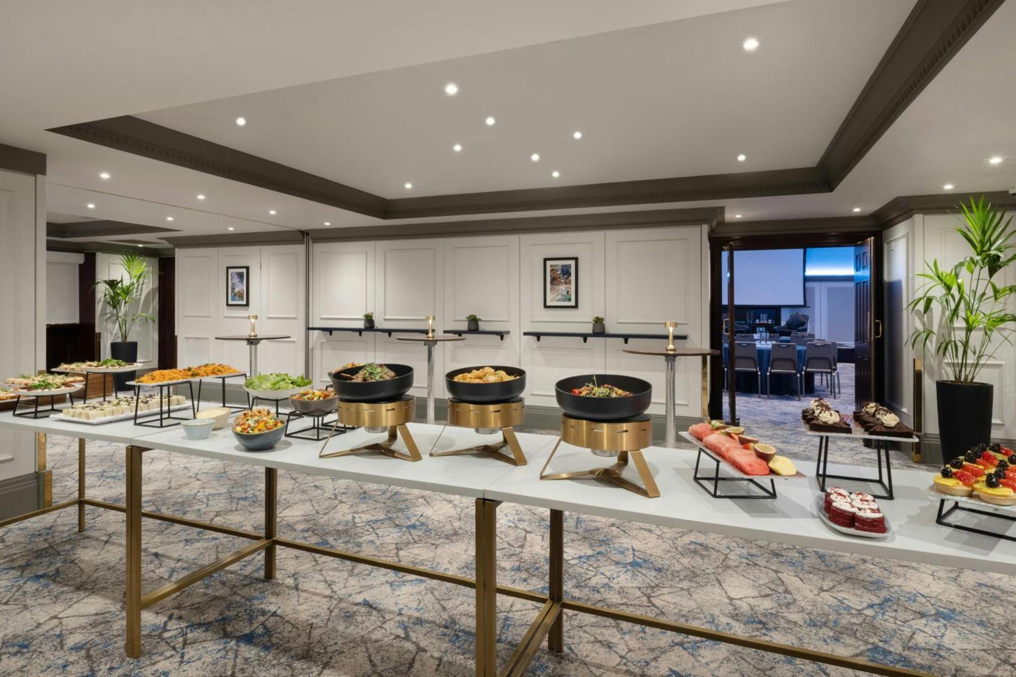 Leeds Marriott Hotel 4*