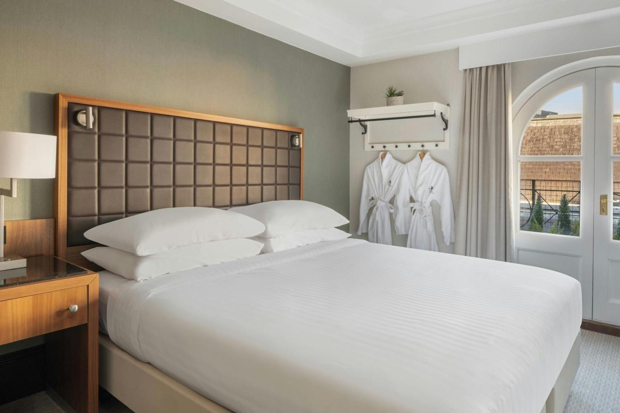 Leeds Marriott Hotel 4*
