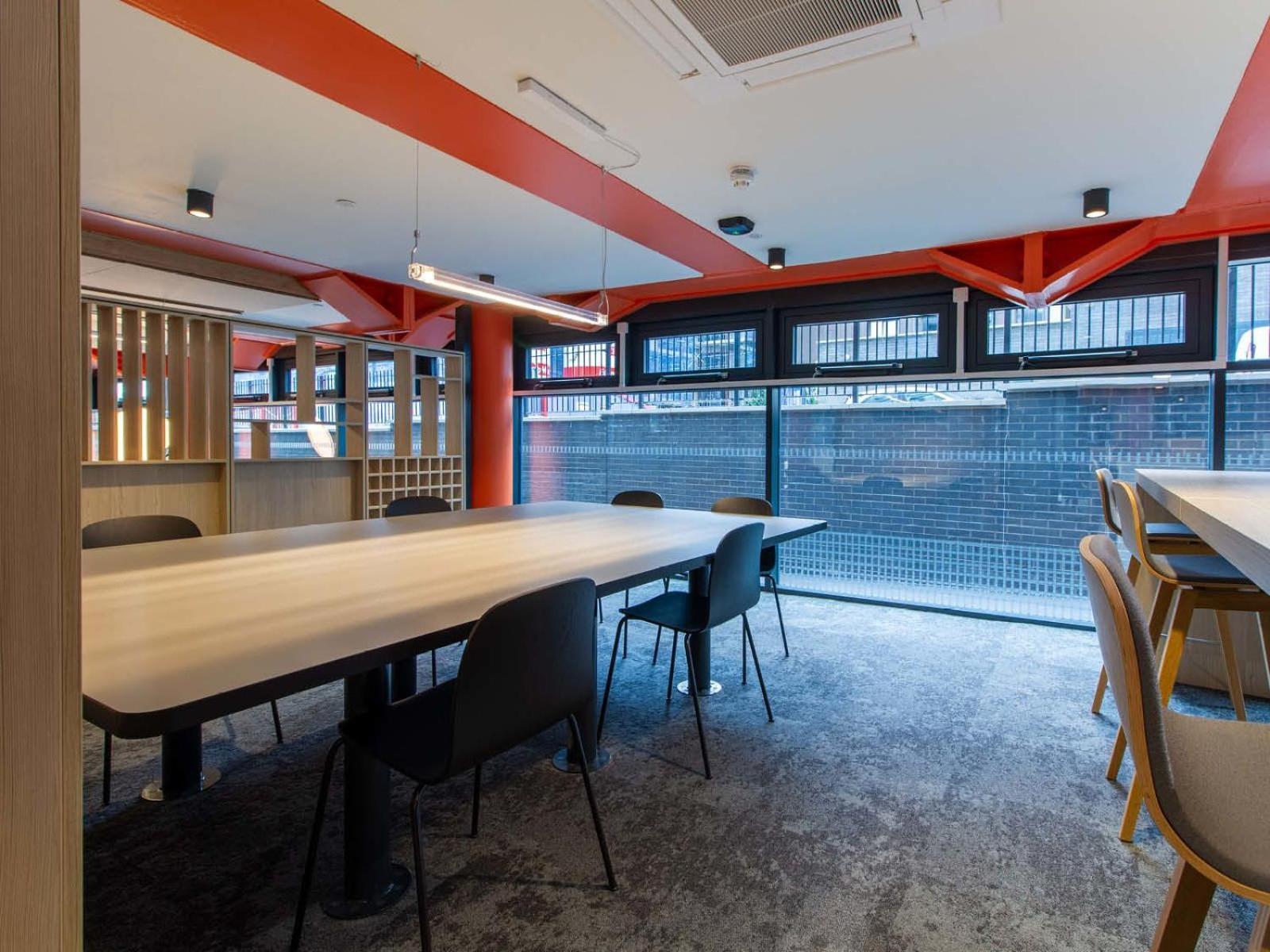 For Students Only - The Refinery In Leeds Apartment *