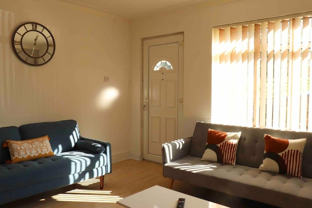 Apartment Stunning Free Wifi &parking Leeds (West Yorkshire)