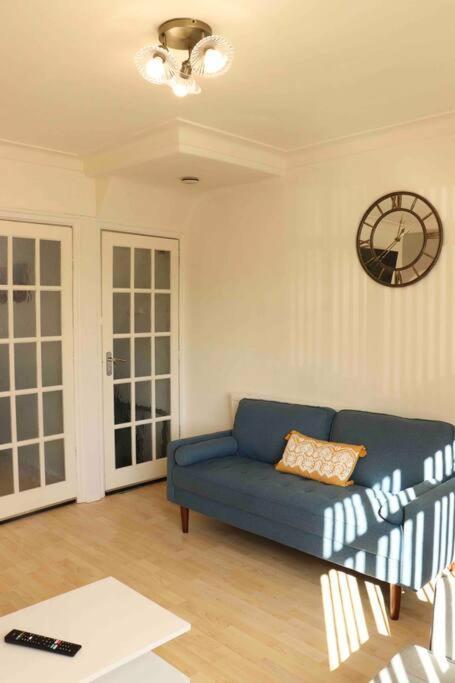 Stunning Free Wifi &parking Leeds (West Yorkshire)