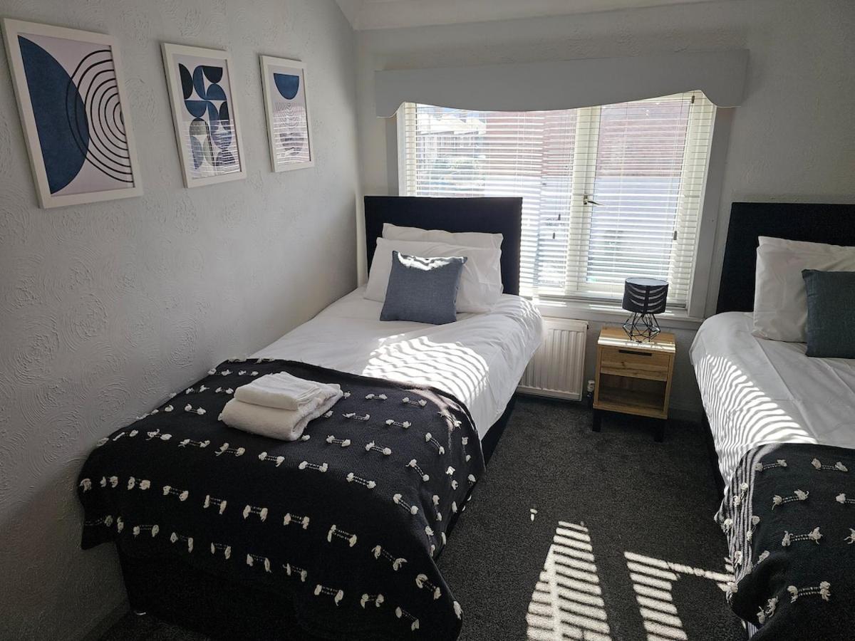 Homebird - East Park House Holiday home *