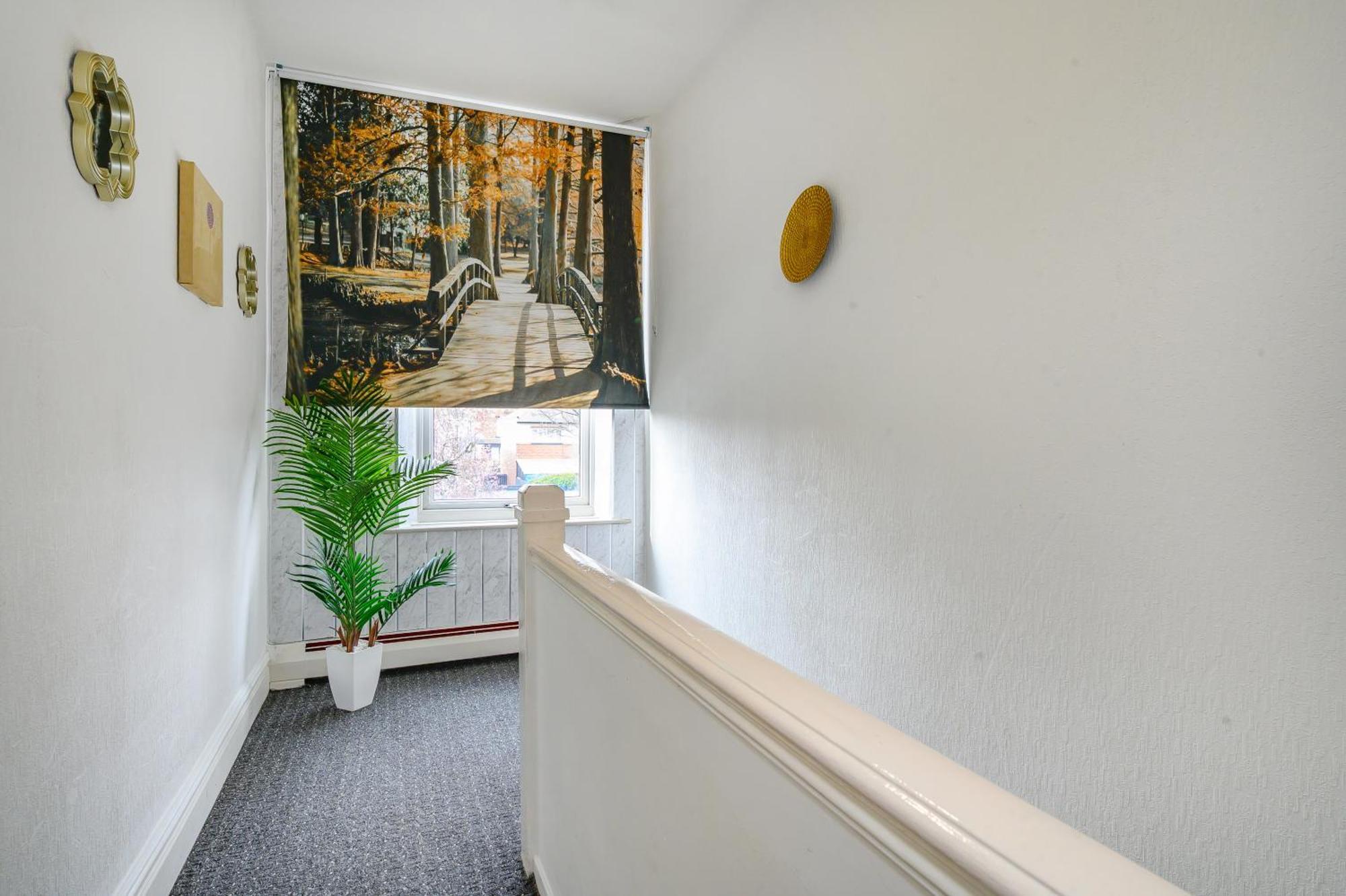 -rd15cfa- For Relaxed And Cosy With Free Parking Leeds (West Yorkshire)