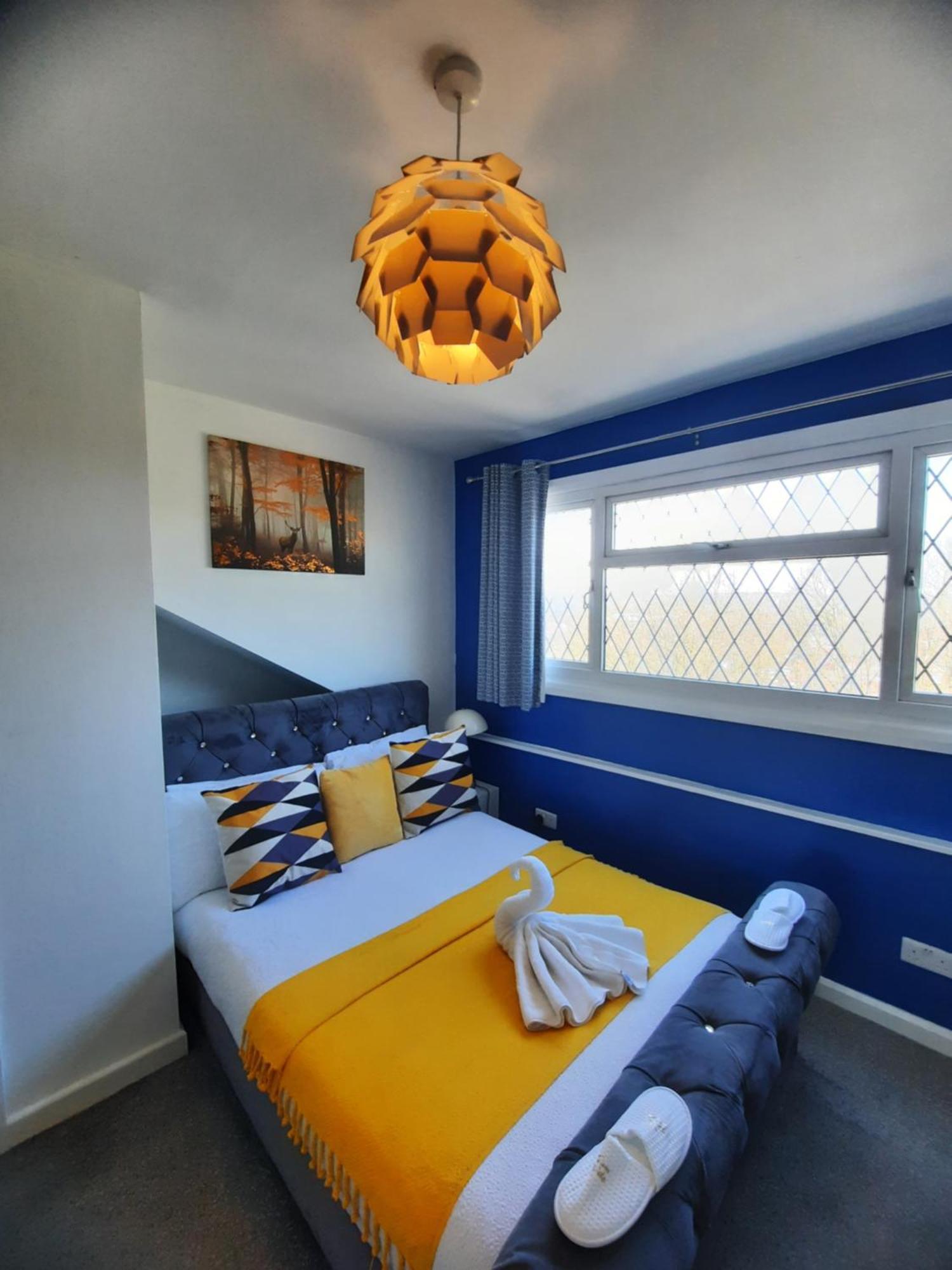 In Woodhouse, Leeds,free 4 Car Parking,free Wifi Leeds (West Yorkshire)