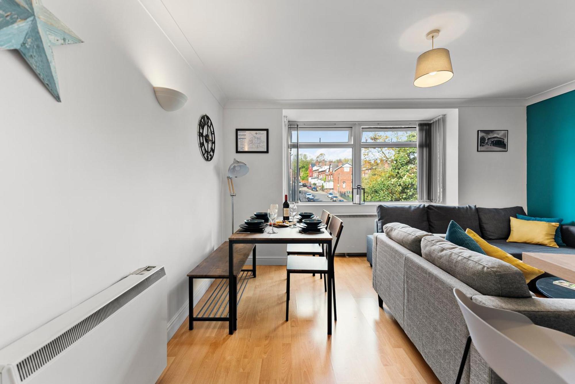 9, Plaza * Leeds (West Yorkshire)