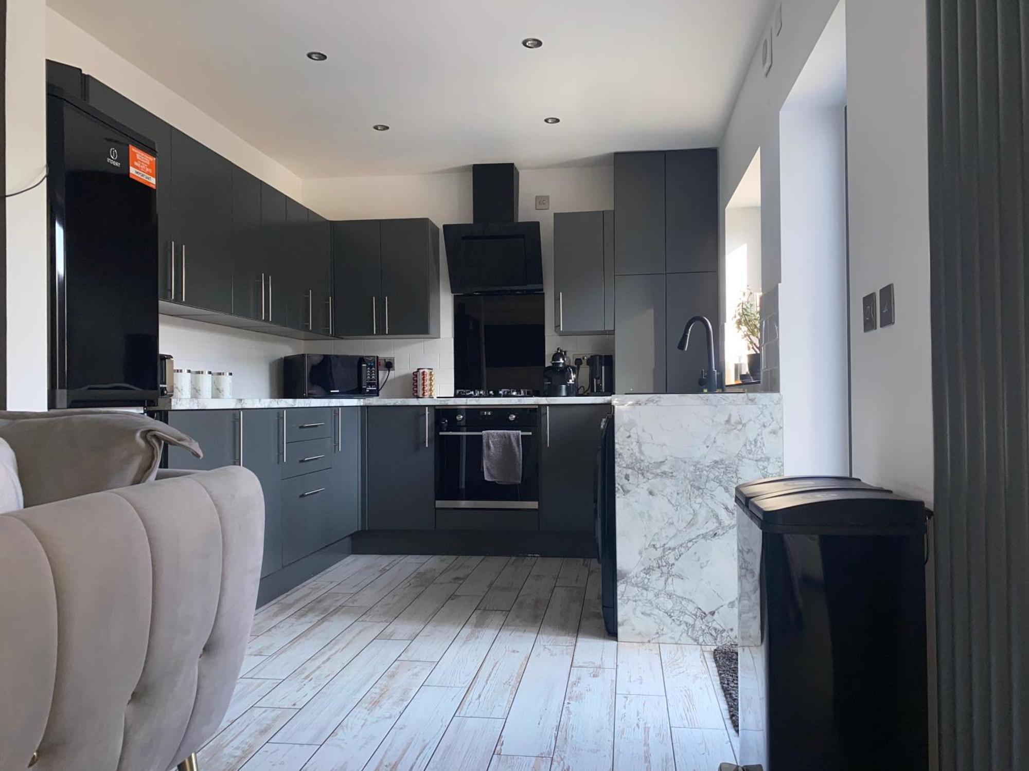 Stunning Modern 3br House, Free Parking & Garden