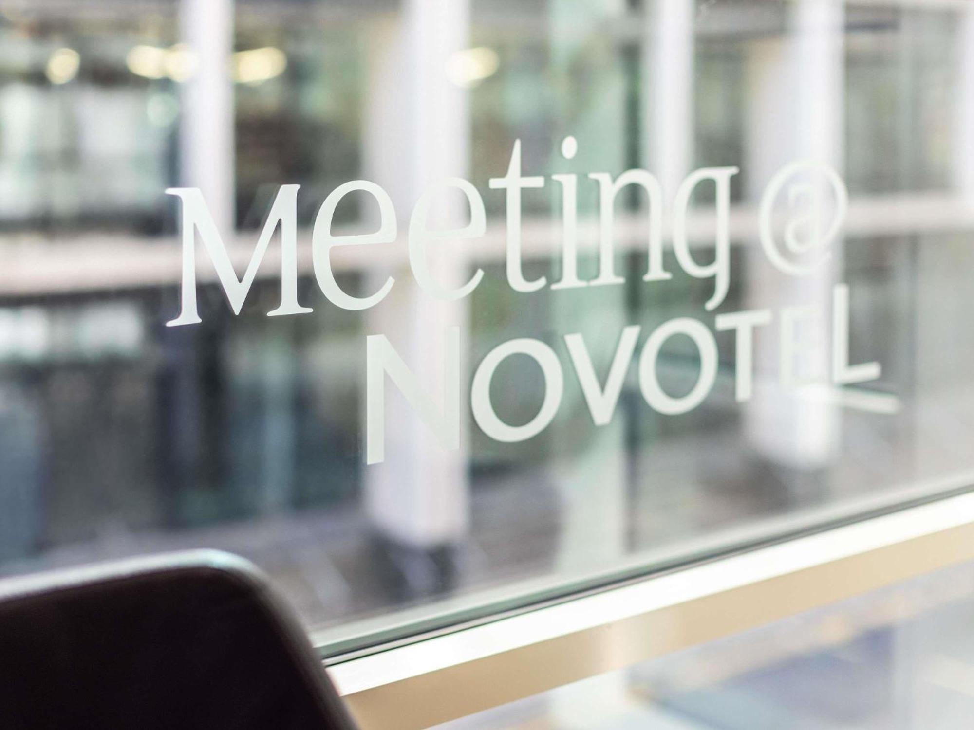 Novotel Centre Hotel 4*