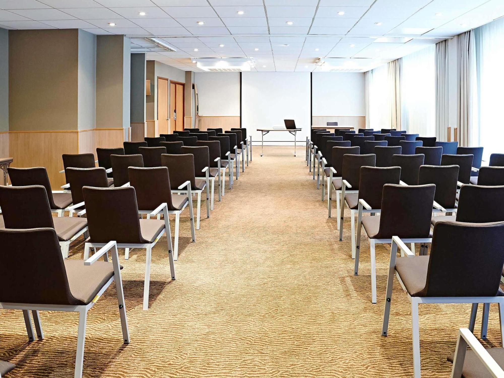 Novotel Centre 4*