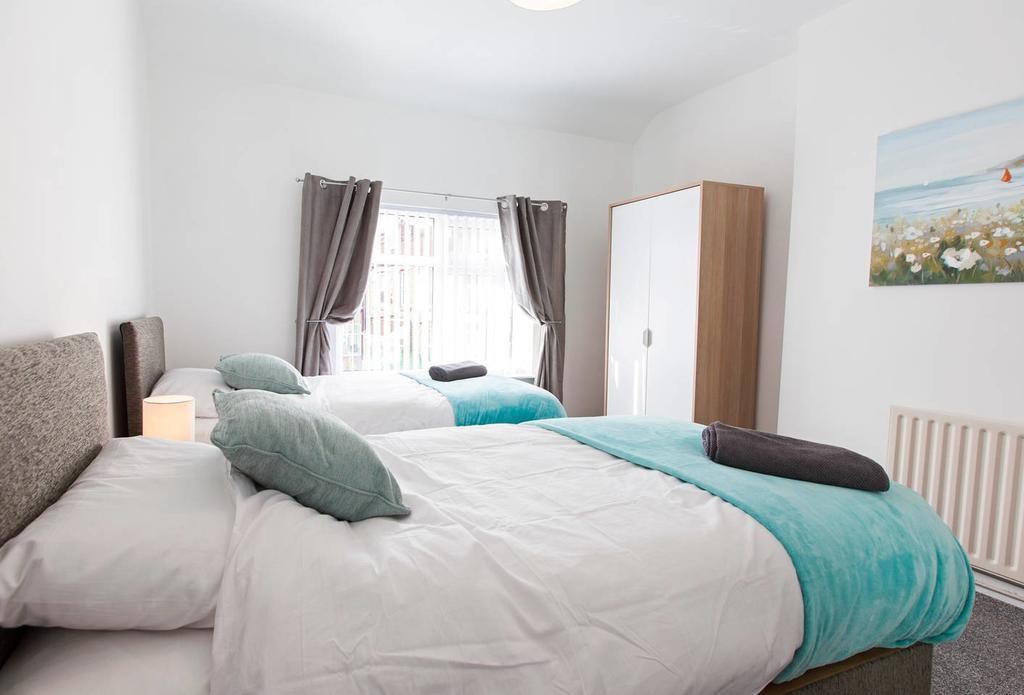 Greenacre House Serviced *