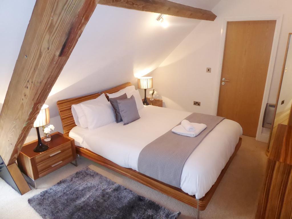 Apartment School House Mews, 2 Rodley Hall *