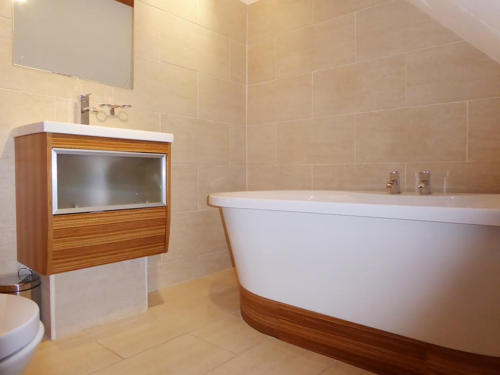 Apartment School House Mews, 2 Rodley Hall Leeds (West Yorkshire)