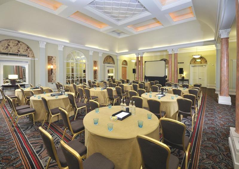 Hotel The Queens 4*
