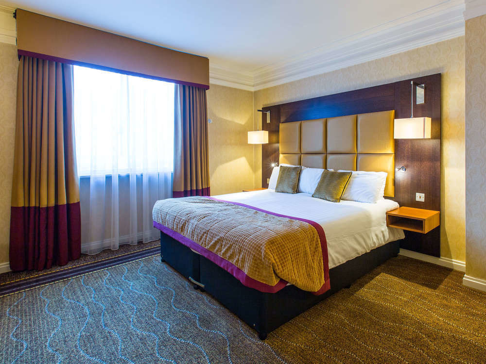 Hotel The Queens 4*
