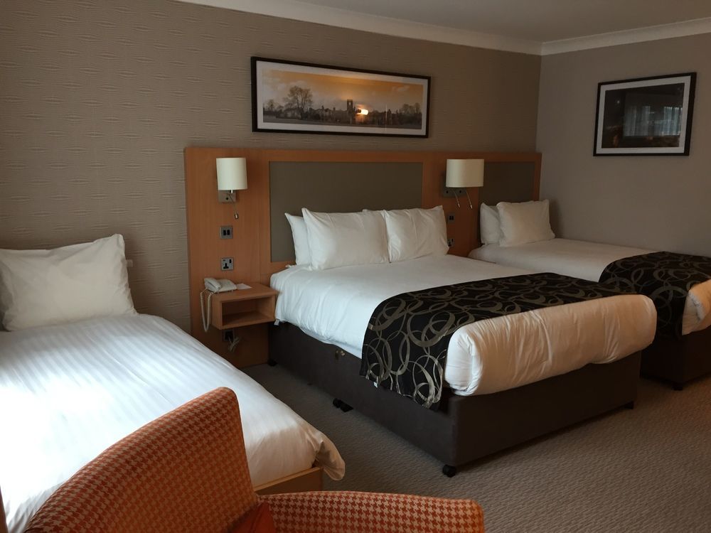 Clayton Hotel, Leeds