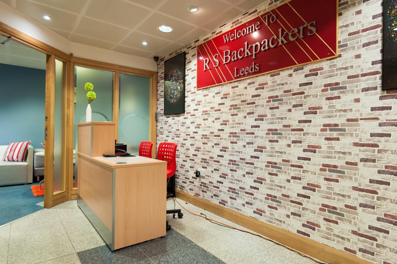 Russell Scott Backpackers Hostel *