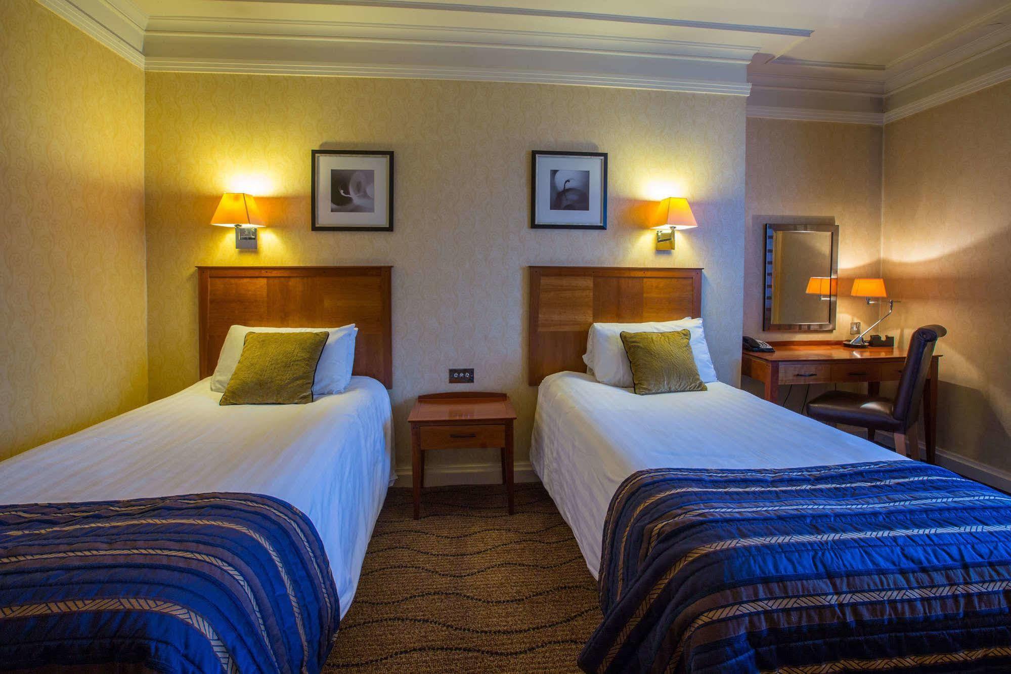 The Queens Hotel