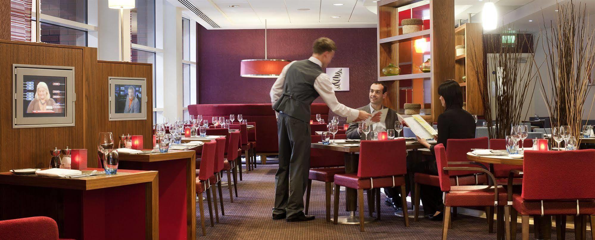 Hotel Novotel Leeds Centre 4*