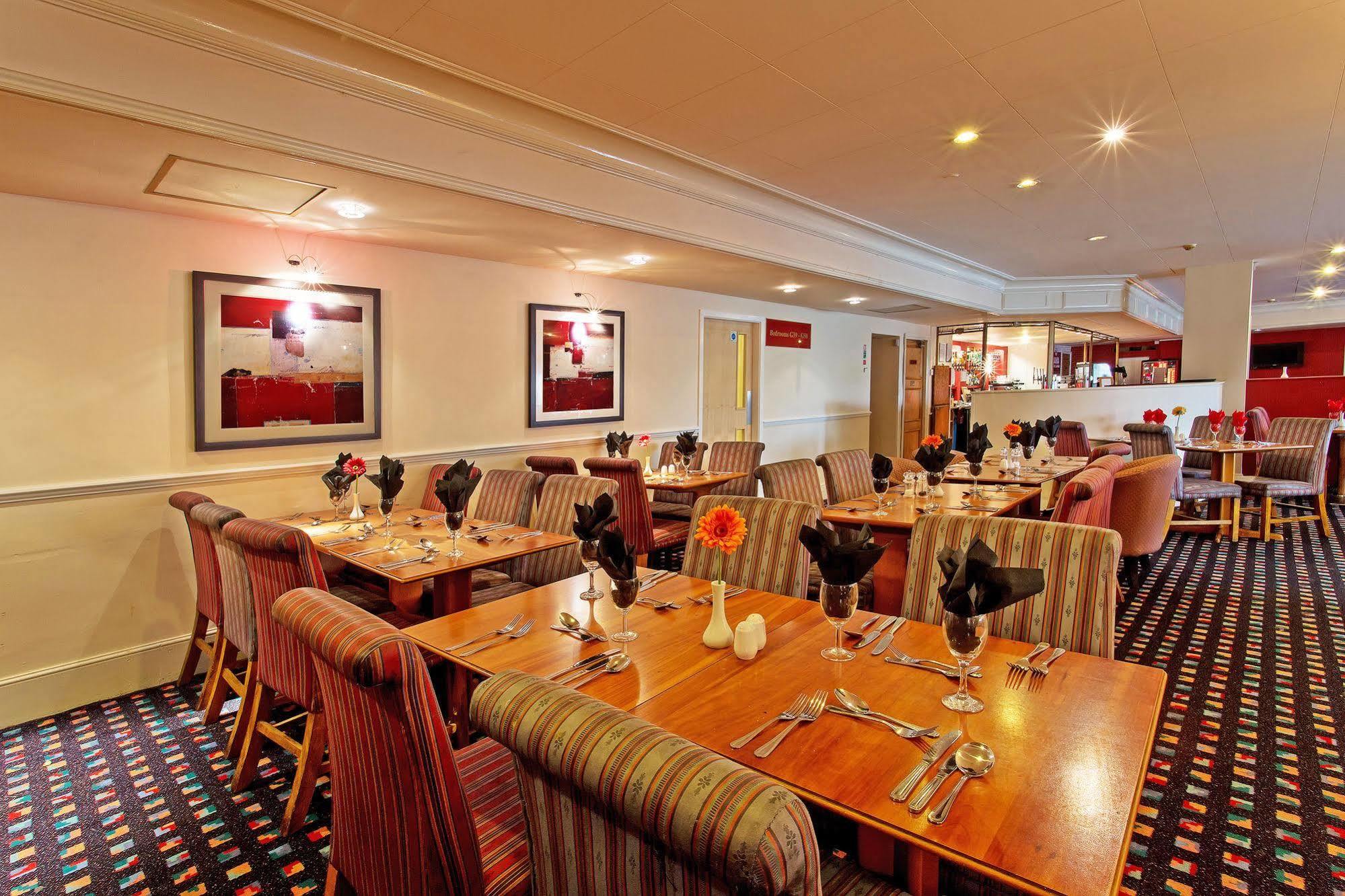 Britannia Leeds 3*