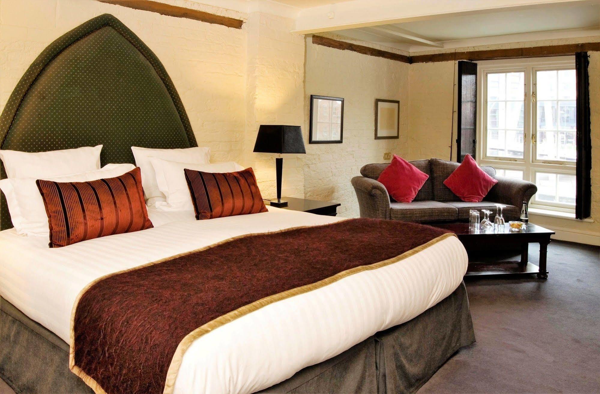 42 The Calls Hotel