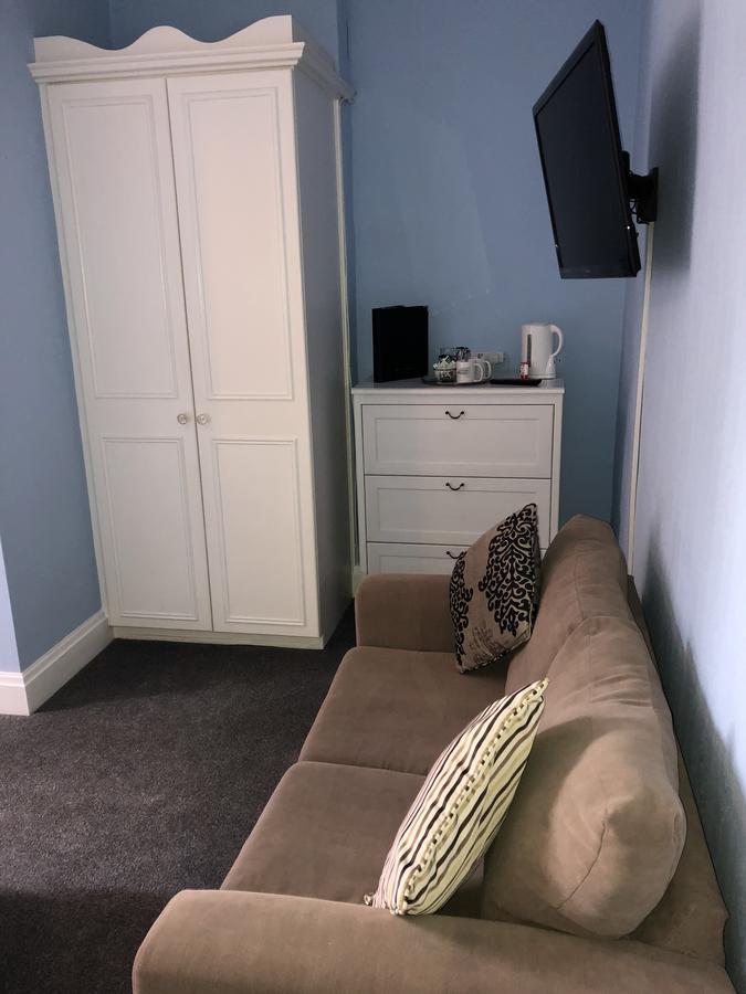 Peasehill 3*