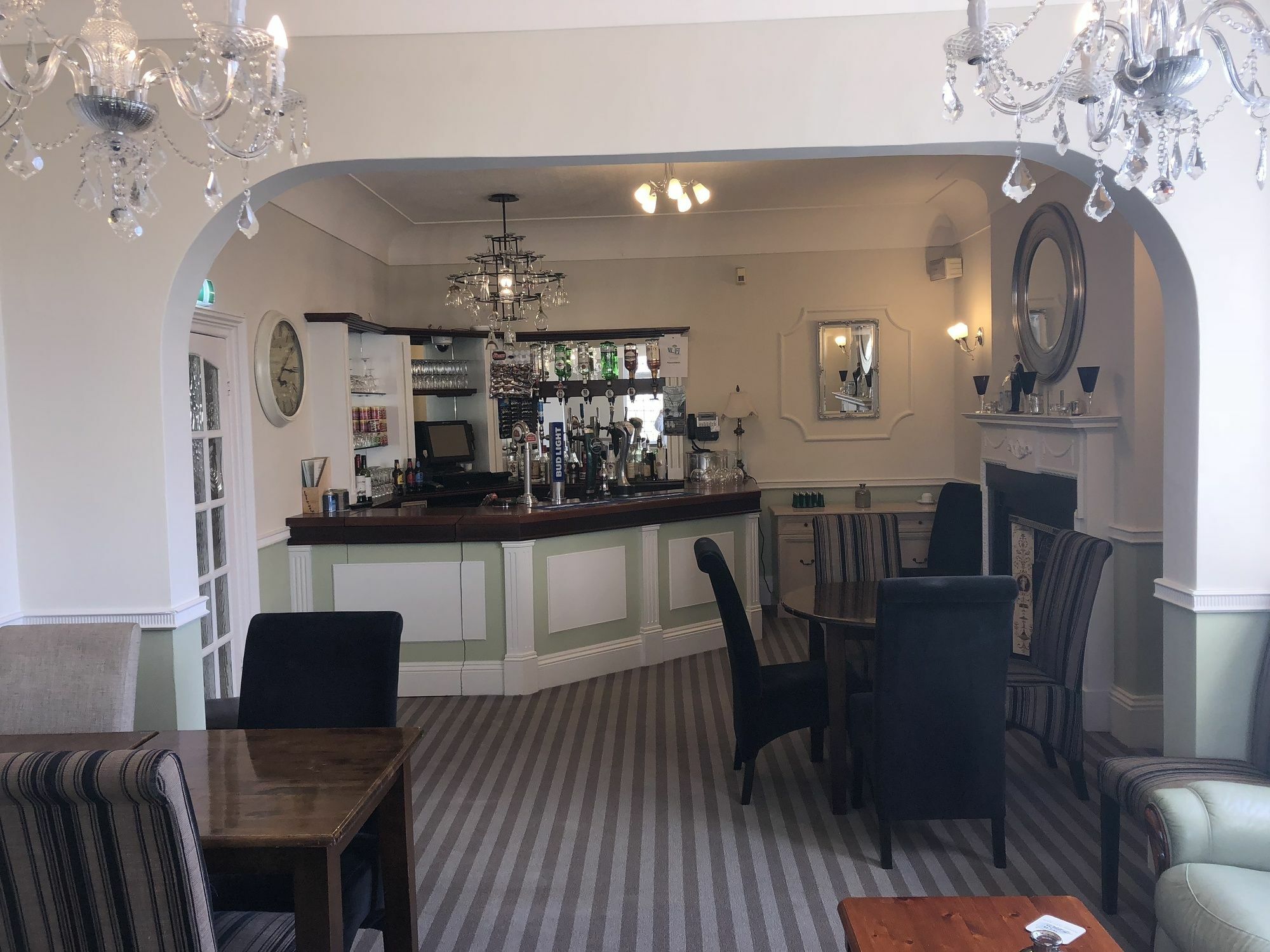 Peasehill 3* Leeds (West Yorkshire)
