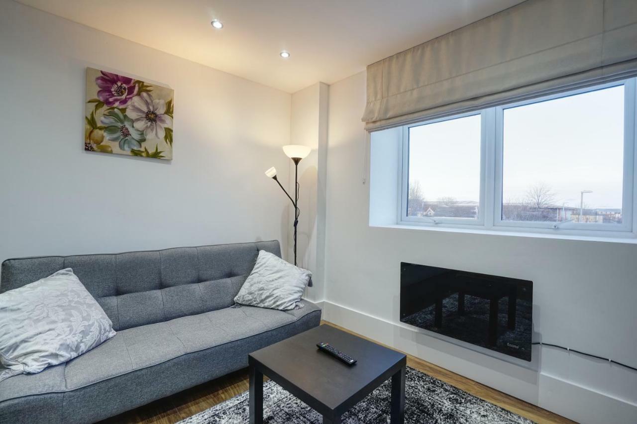 Alfa Apartments, Quarry Court, High Street, Morley Apartment Leeds (West Yorkshire)