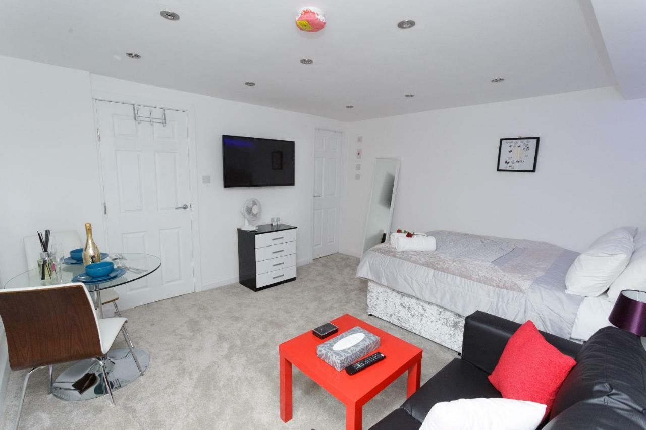 Clifton Bespoke Serviced Apartment