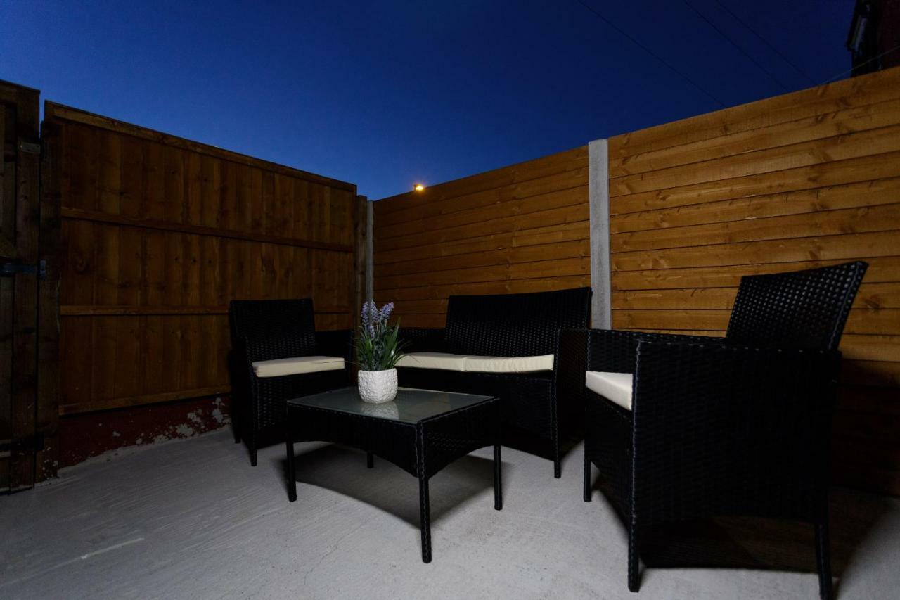 Clifton Bespoke Serviced Apartment *