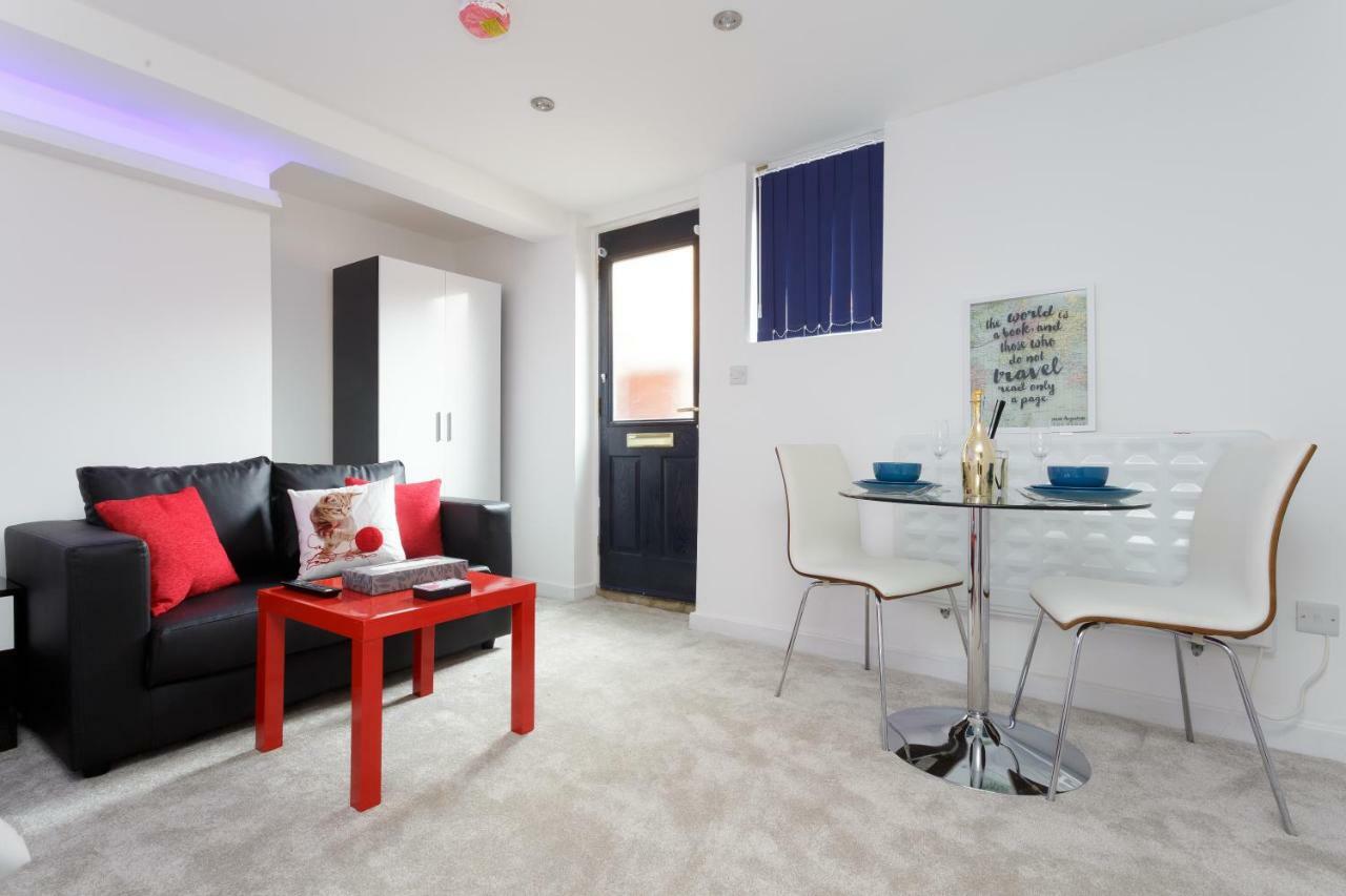 Clifton Bespoke Serviced Apartment *