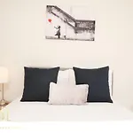 Leeds Urban Apartments - Victoria Riverside