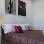 Advo Aparts Guest Hotel Leeds