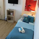 Advo Aparts Guest Hotel Leeds