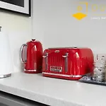 Best Value !!! - The Cakide, Dubell Serviced Apartments Leeds, Up To 2 Guests, Ample Street Parking, Wifi & Netflix