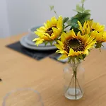 Amiri House Apartments